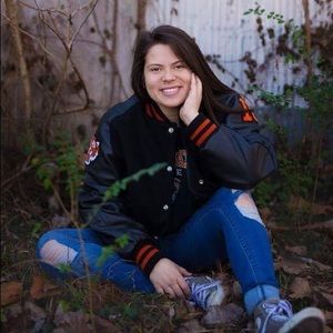 Meet your Posher, Cassie